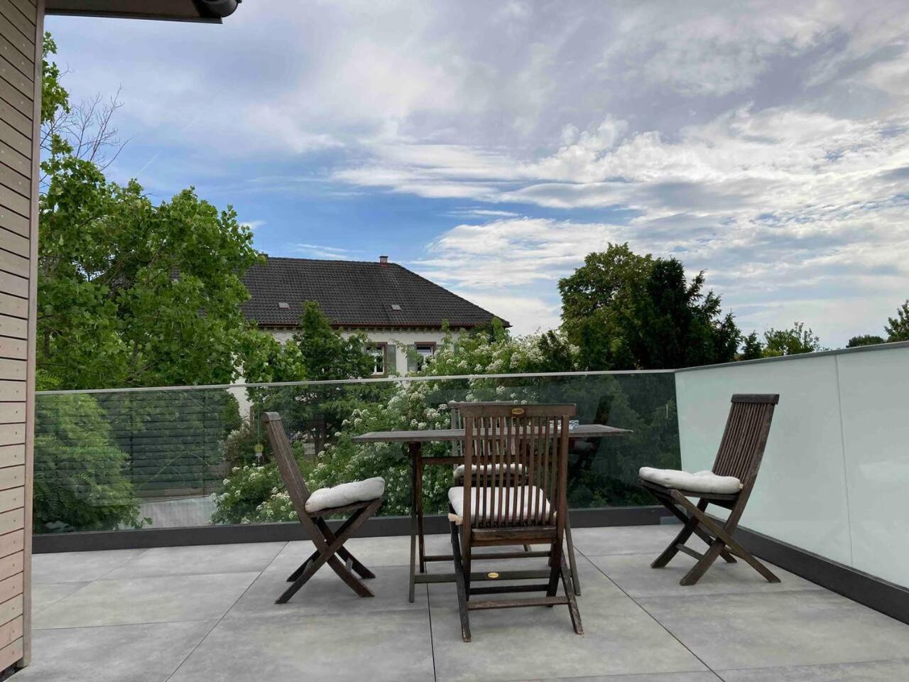 Neues Penthouse-Loft Mit Konuskarte Fuer Gratis Oepnv Apartment Ehrenkirchen Exterior photo